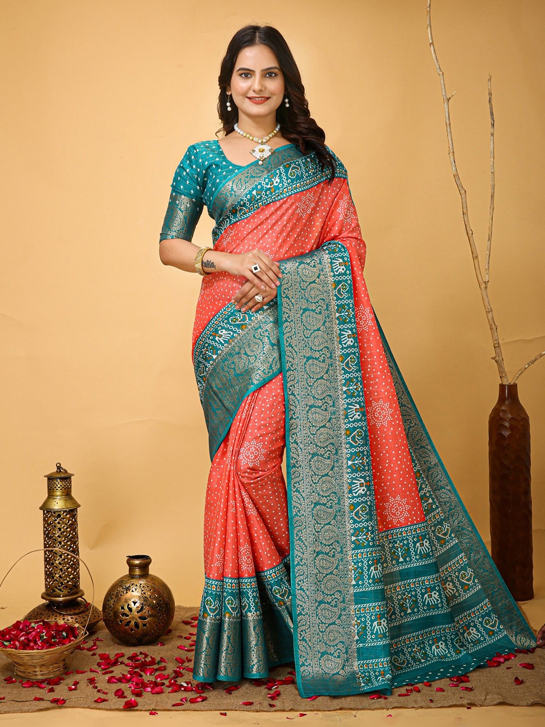 

LeeliPeeri Designer Floral Zari Saree, Orange