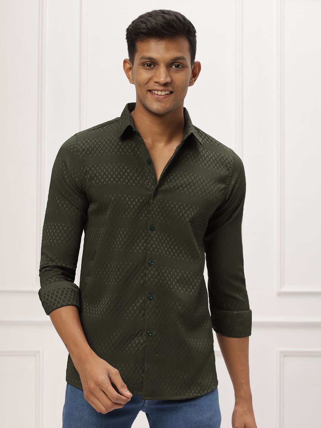 

N AND J Men Slim Fit Spread Collar Geometric Printed Casual Shirt, Green