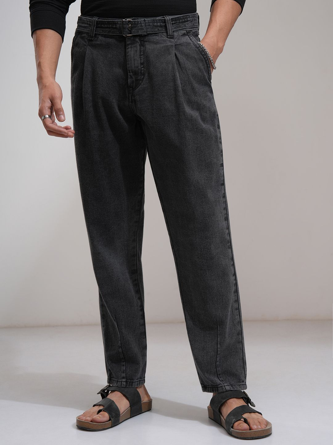 

HIGHLANDER Men Tapered Fit Stretchable Jeans, Charcoal