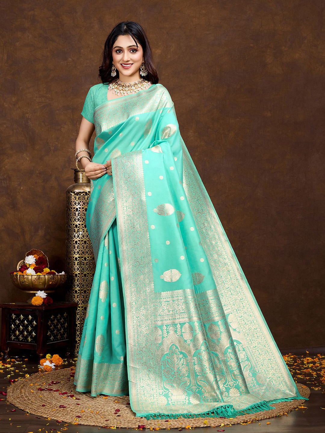 

Kriyansh Woven Design Zari Banarasi Saree, Sea green