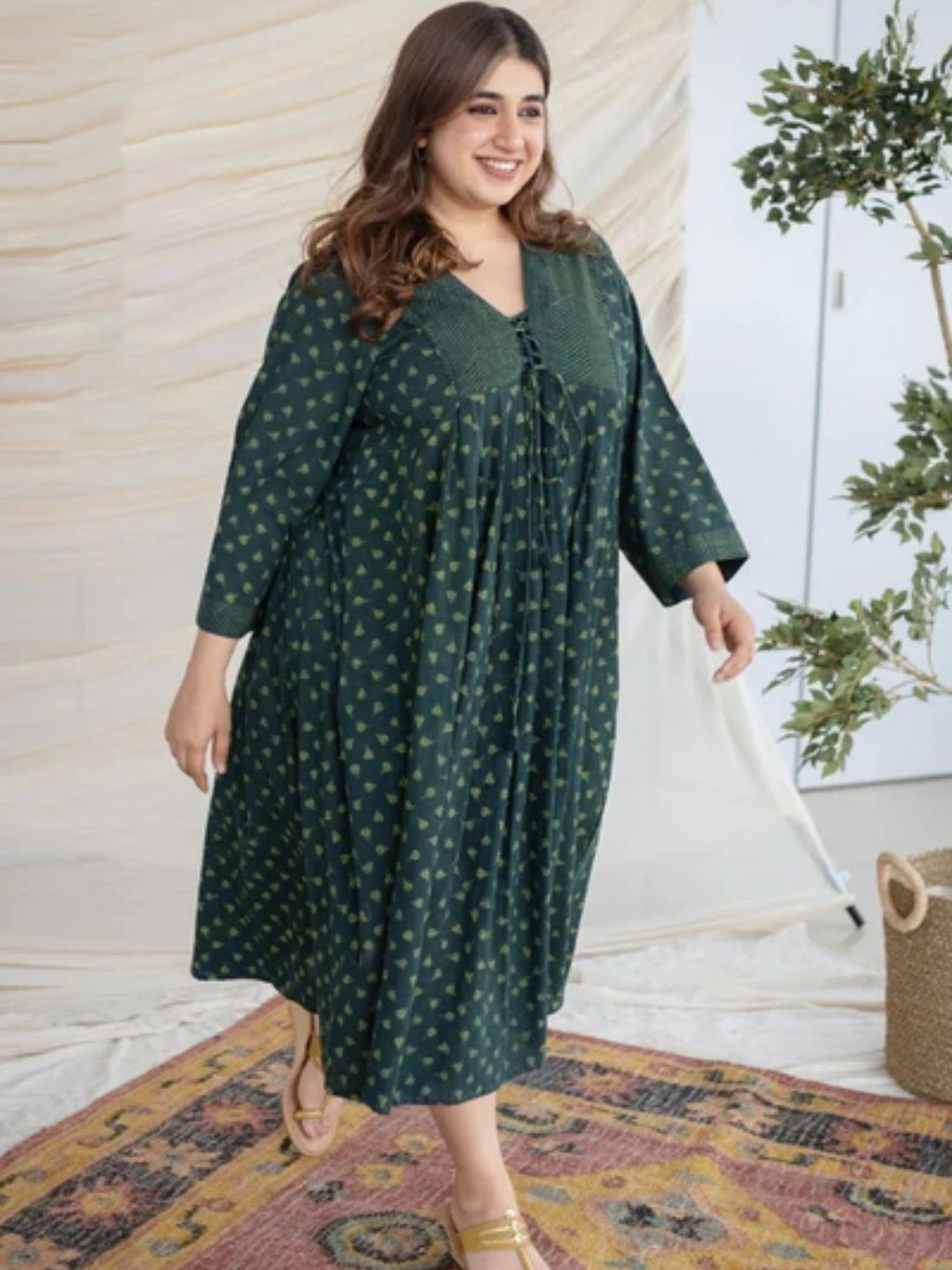 

THE INDIAN ETHNIC CO Women Floral Printed A-Line Midi Dress, Green
