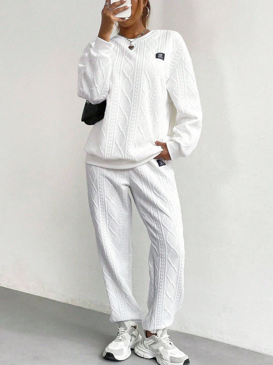 

Stylecast X Slyck Self Design Round Neck Sweatshirt And Joggers, White