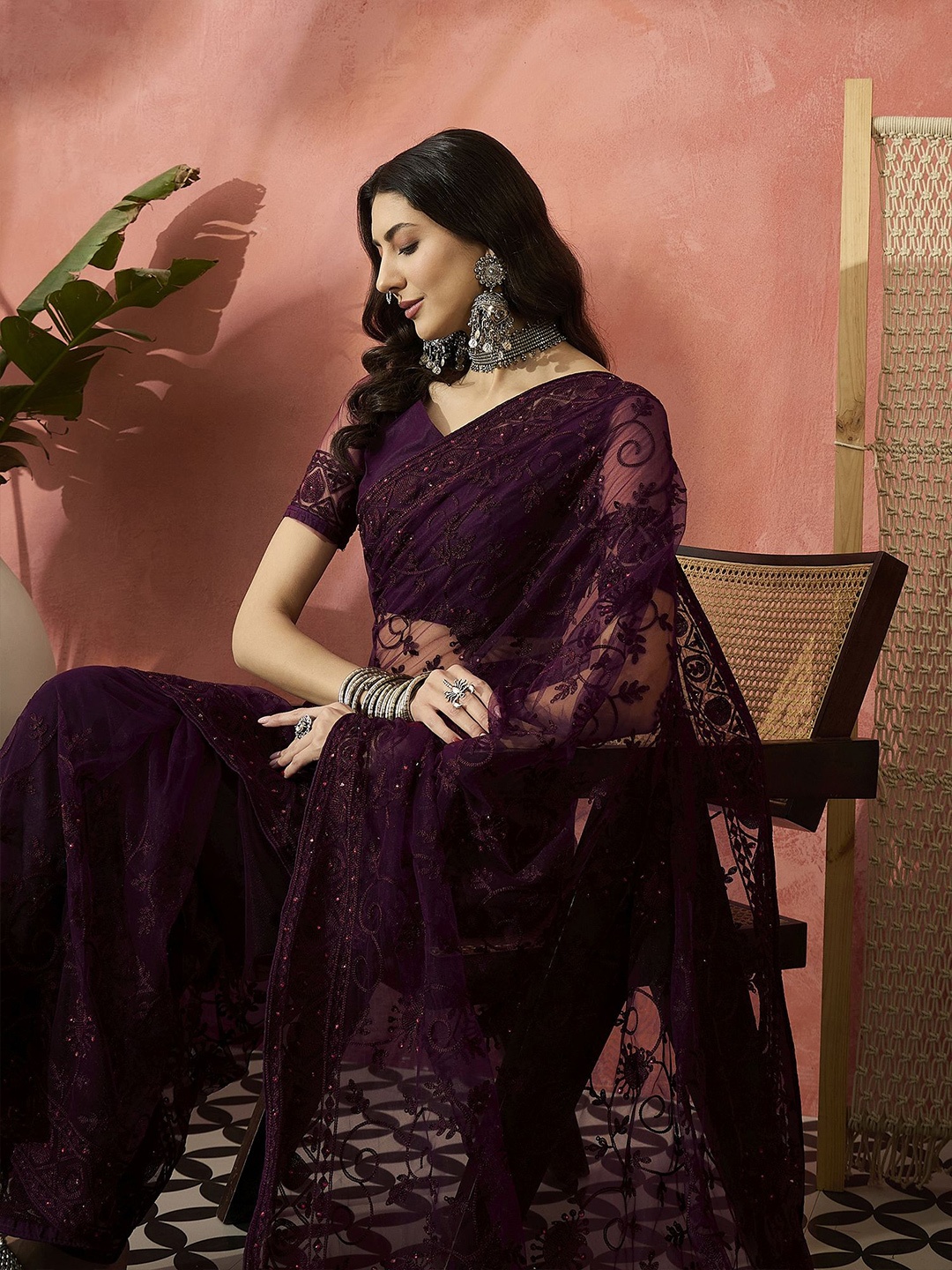 

Sangria Embroidered Saree, Burgundy