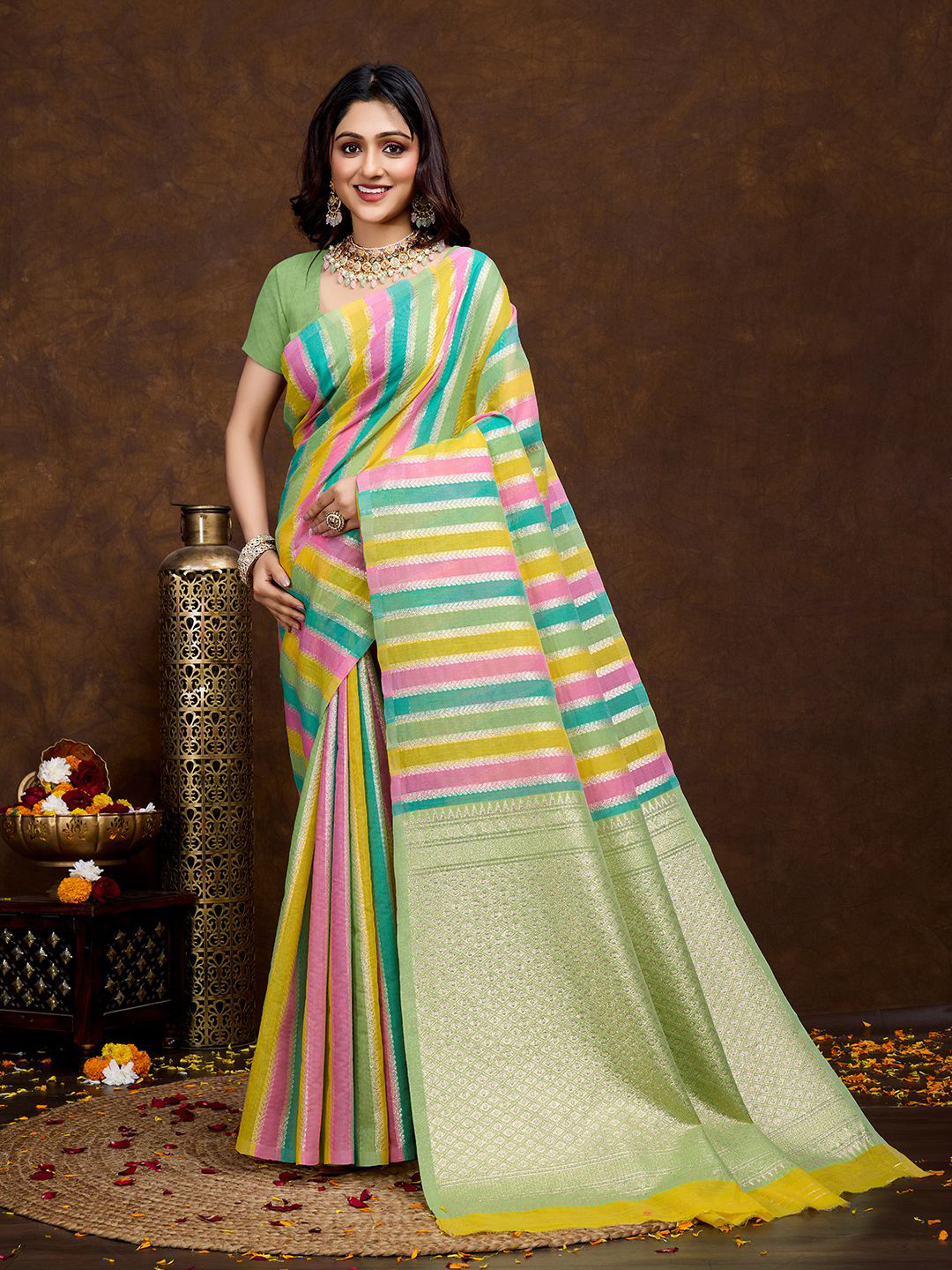 

bansari textiles Woven Design Zari Banarasi Saree, Lime green