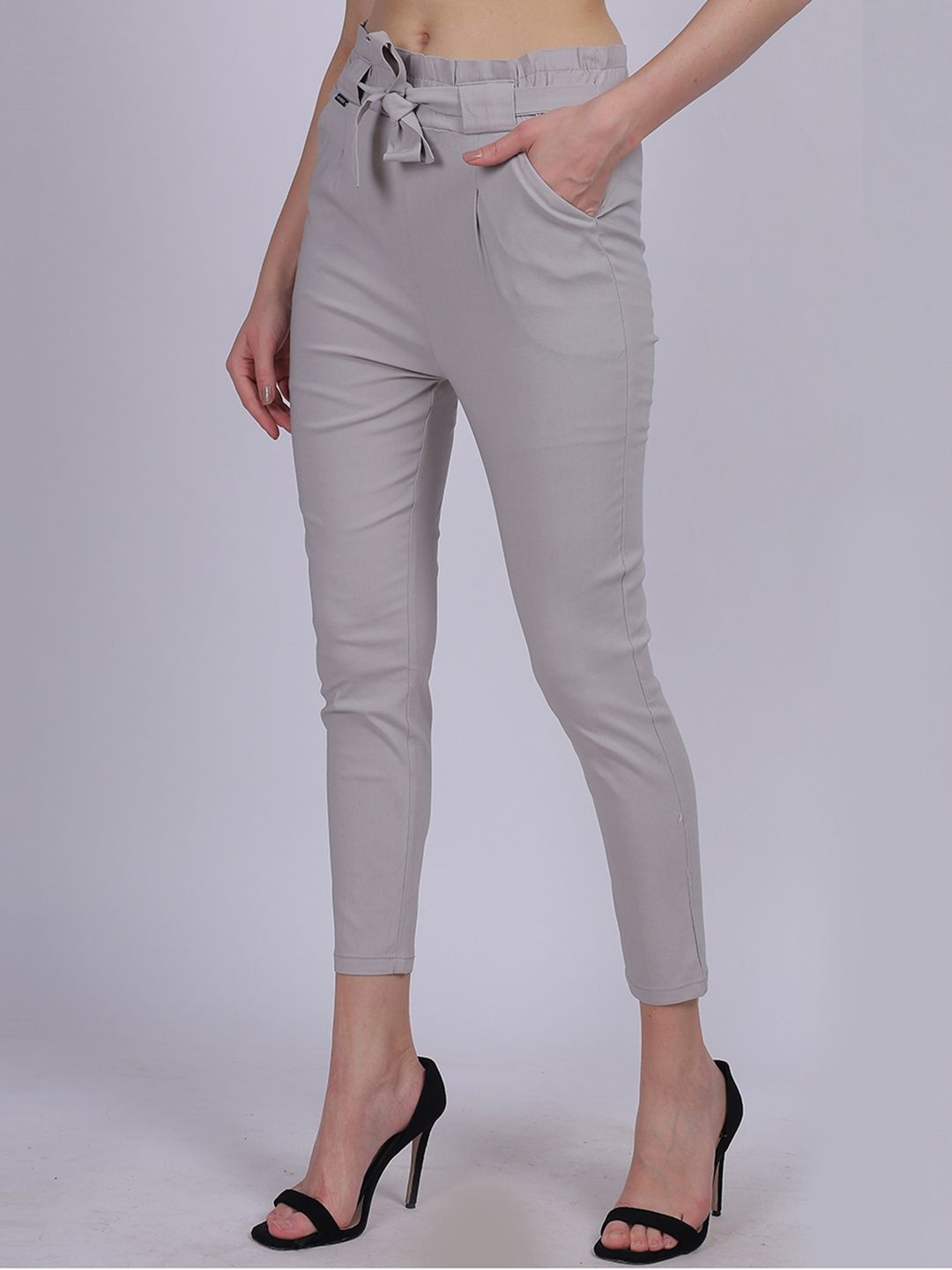 

Aumbe Women Chinos Trousers, Grey