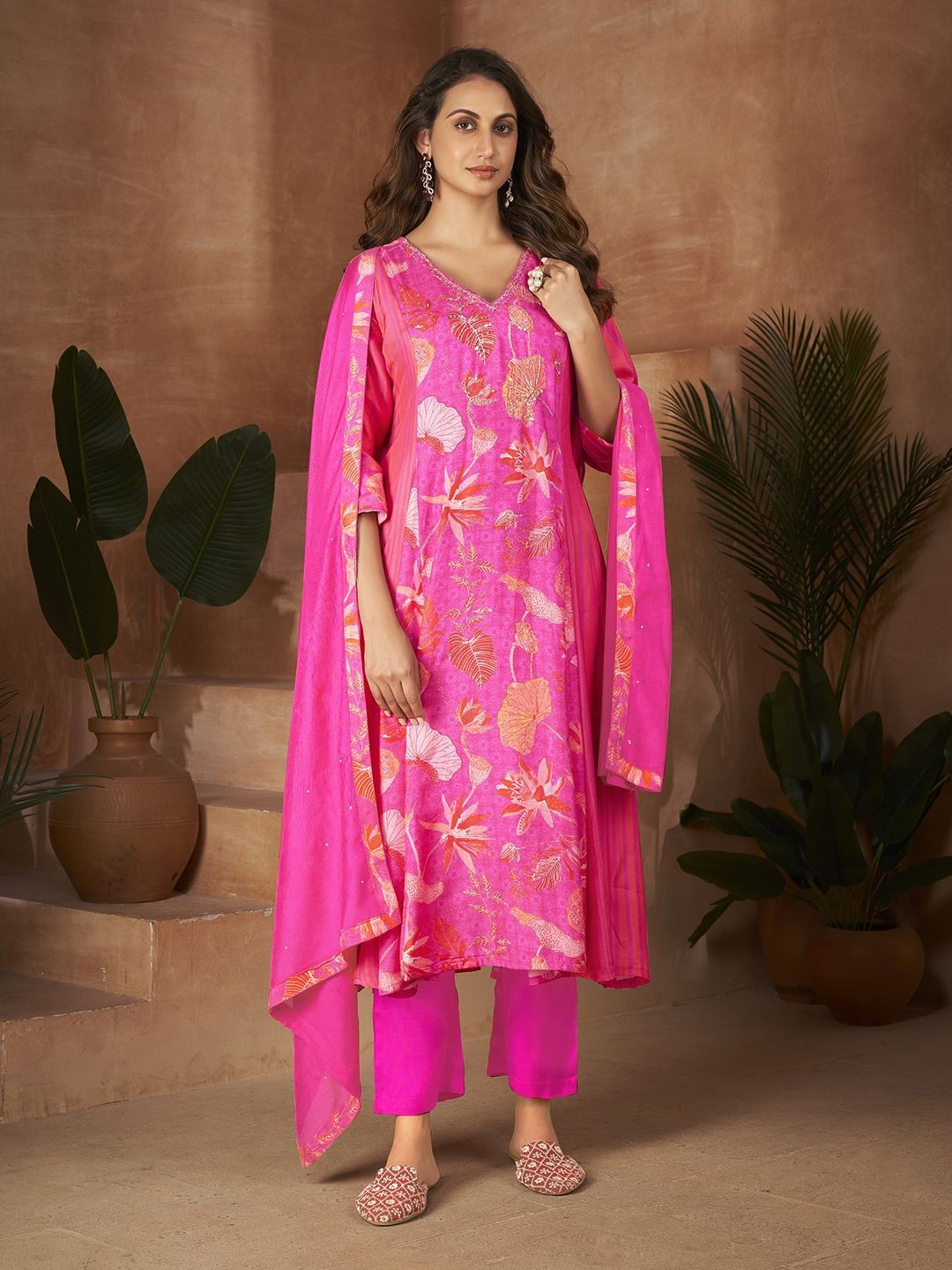 

Krimmple Women Floral Printed Regular Pure Silk Kurta with Pyjamas & With Dupatta, Pink