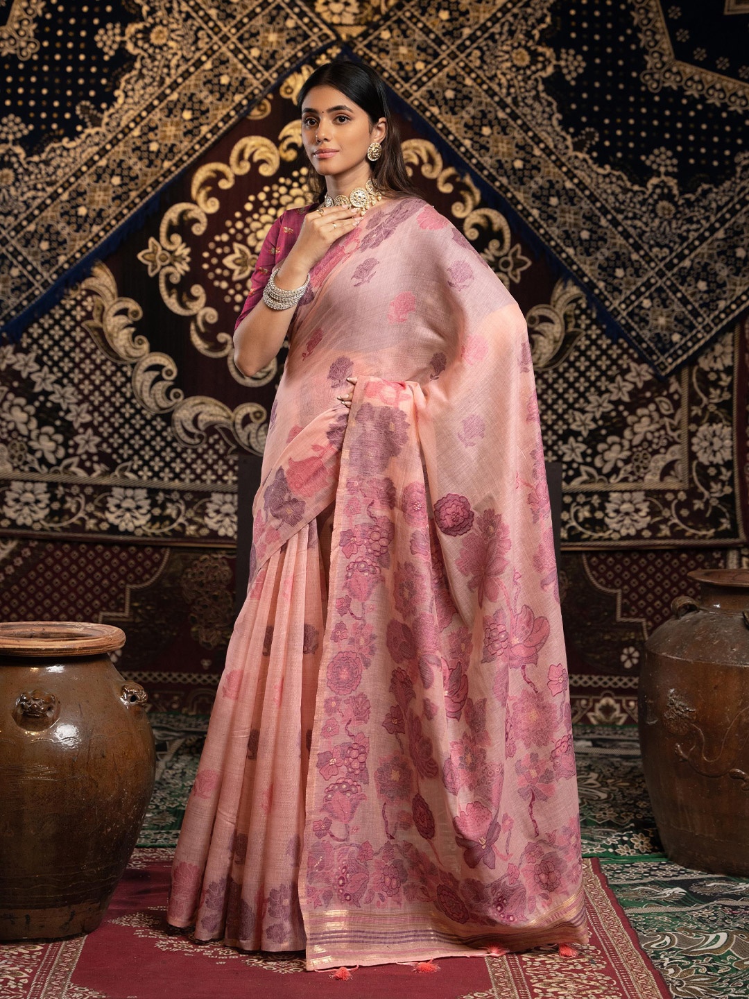 

ALAGINI Floral Printed Zari Saree, Pink