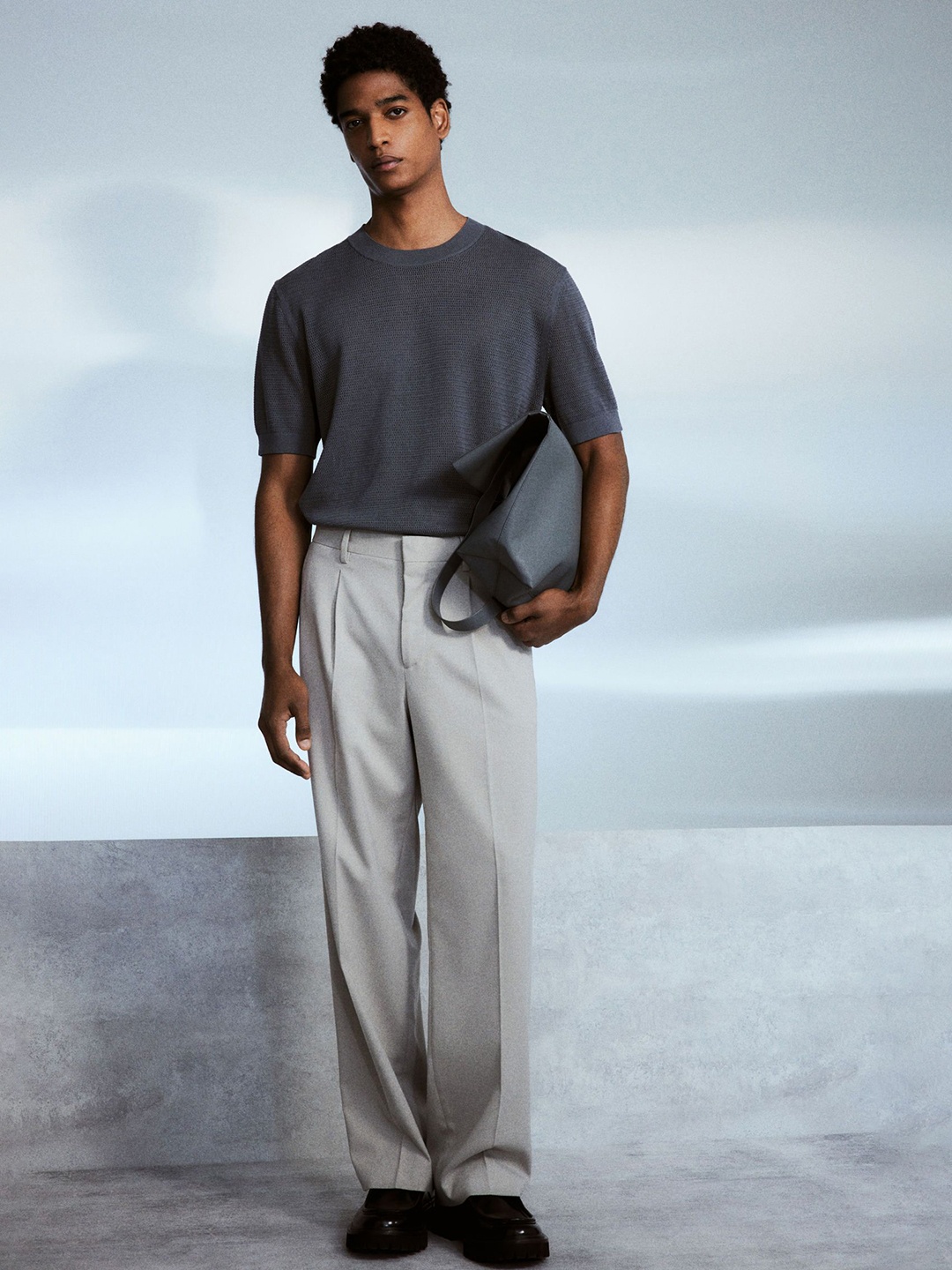 

H&M Regular Fit Hole-Knit T-shirt, Grey