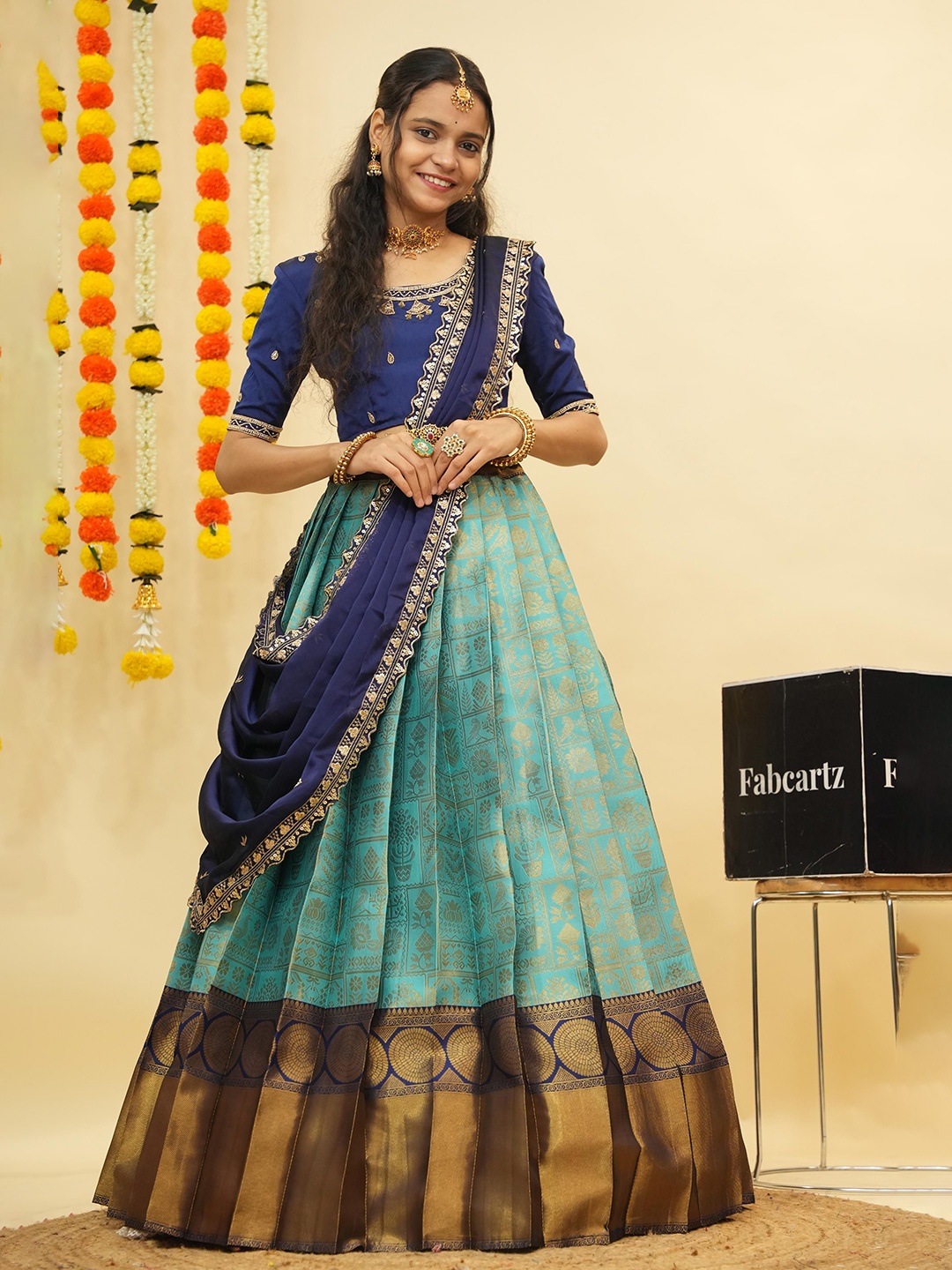 

Fabcartz Embroidered Sequinned Semi-Stitched Lehenga & Unstitched Blouse With Dupatta, Sea green