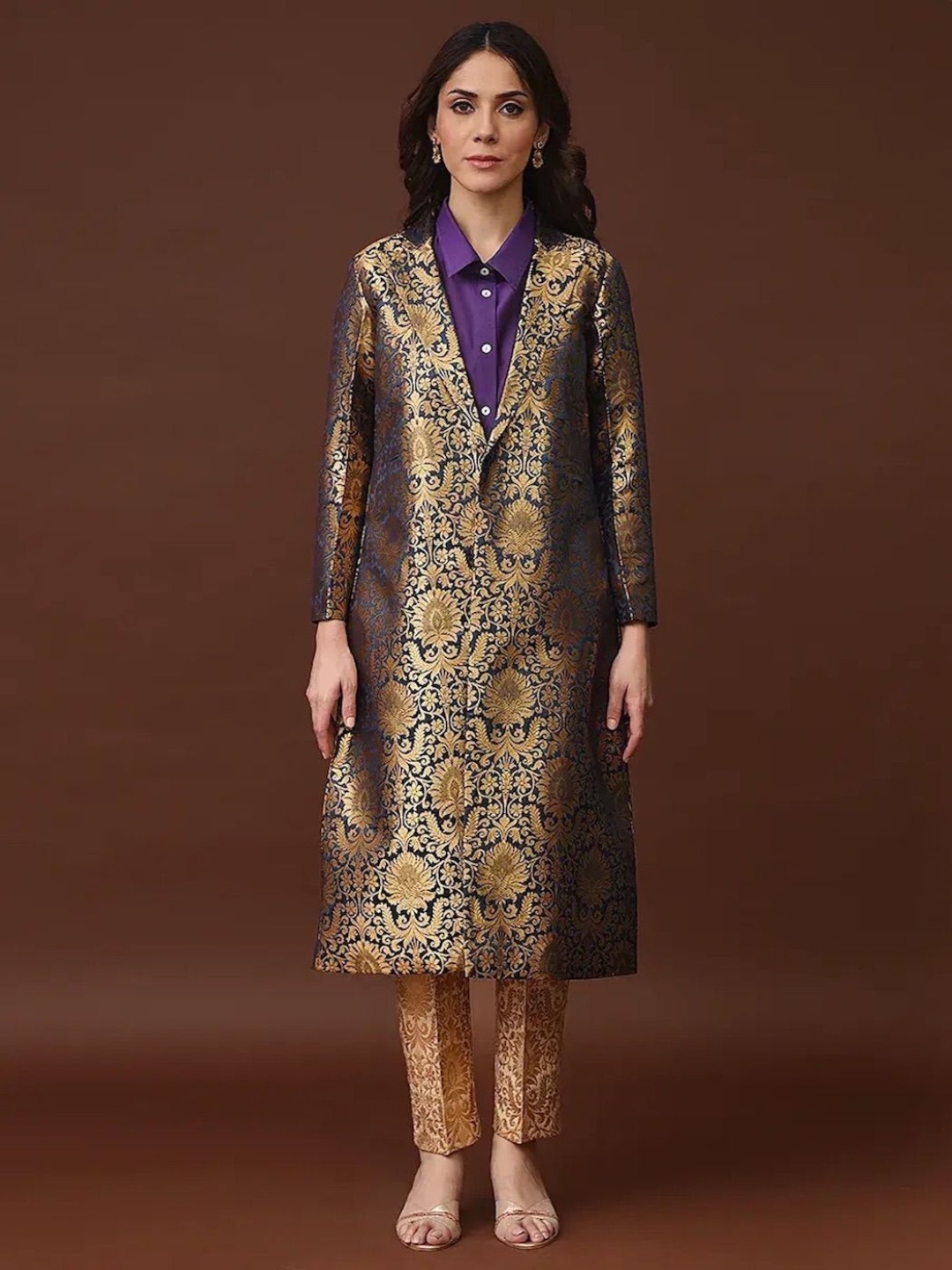 

SMRITI GUPTA Women Floral Self Design Banarasi Brocade Tailored Jacket With Embroidered, Navy blue