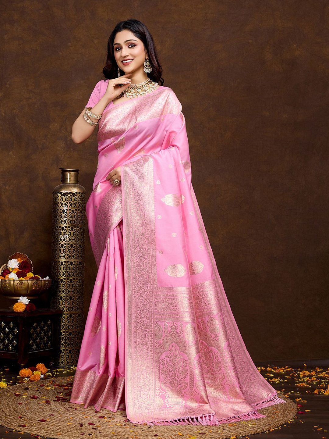 

Kriyansh Woven Design Zari Banarasi Saree, Pink