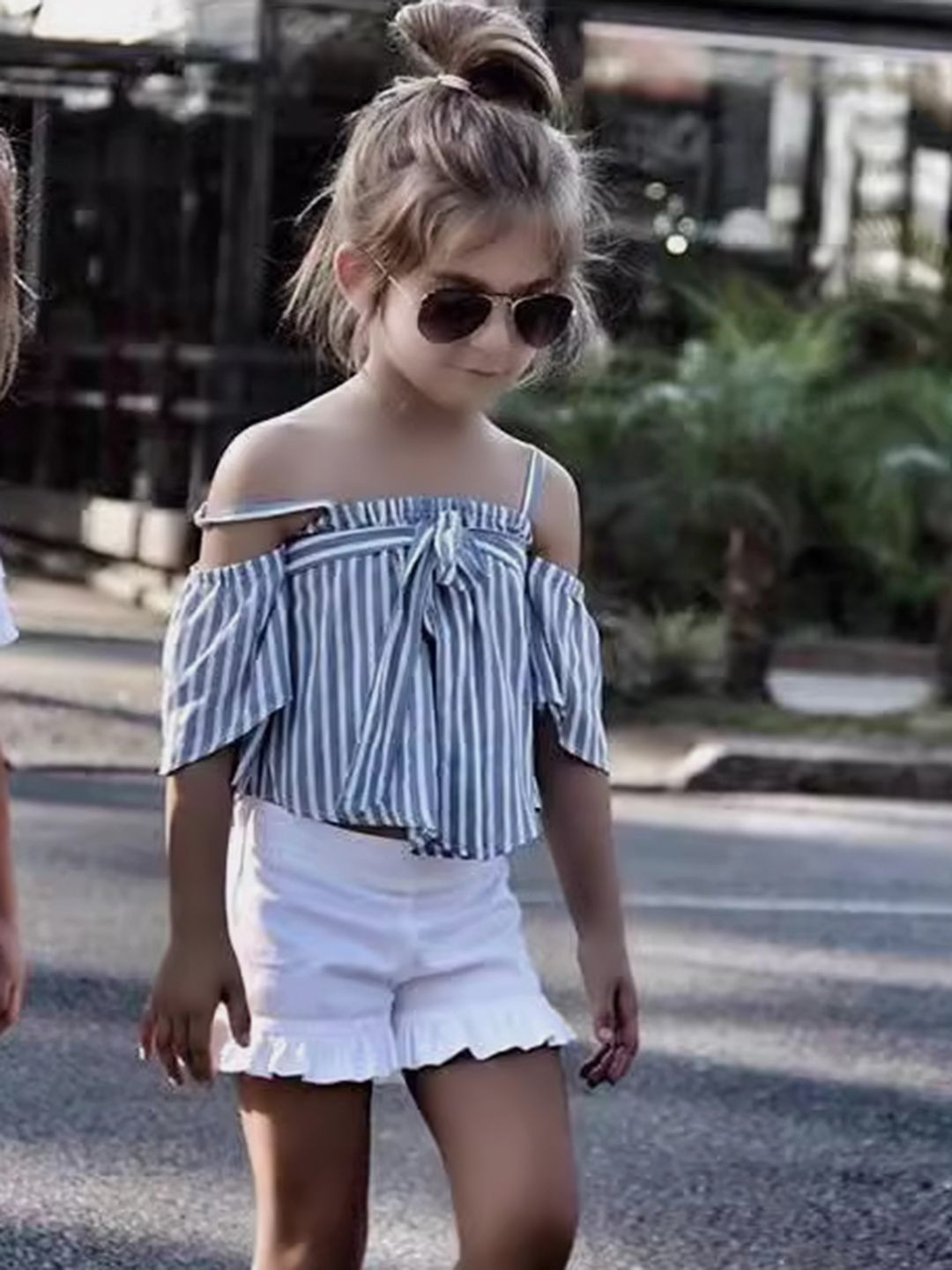 

YK Girls Striped Printed Shoulder Strap Top With Shorts, Blue