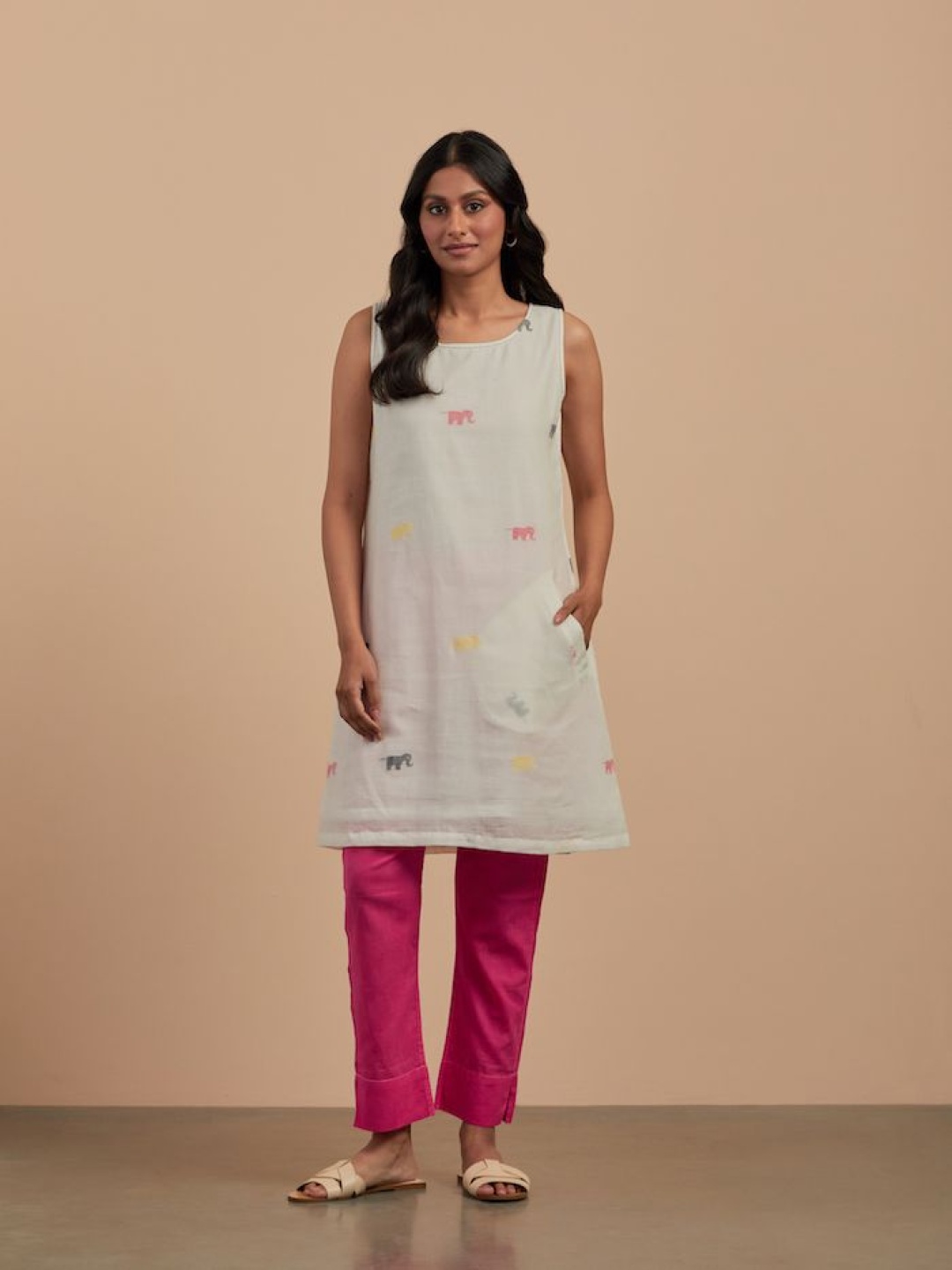 

SMRITI GUPTA Quirky Yoke Design Organic Cotton Straight Kurta, Off white