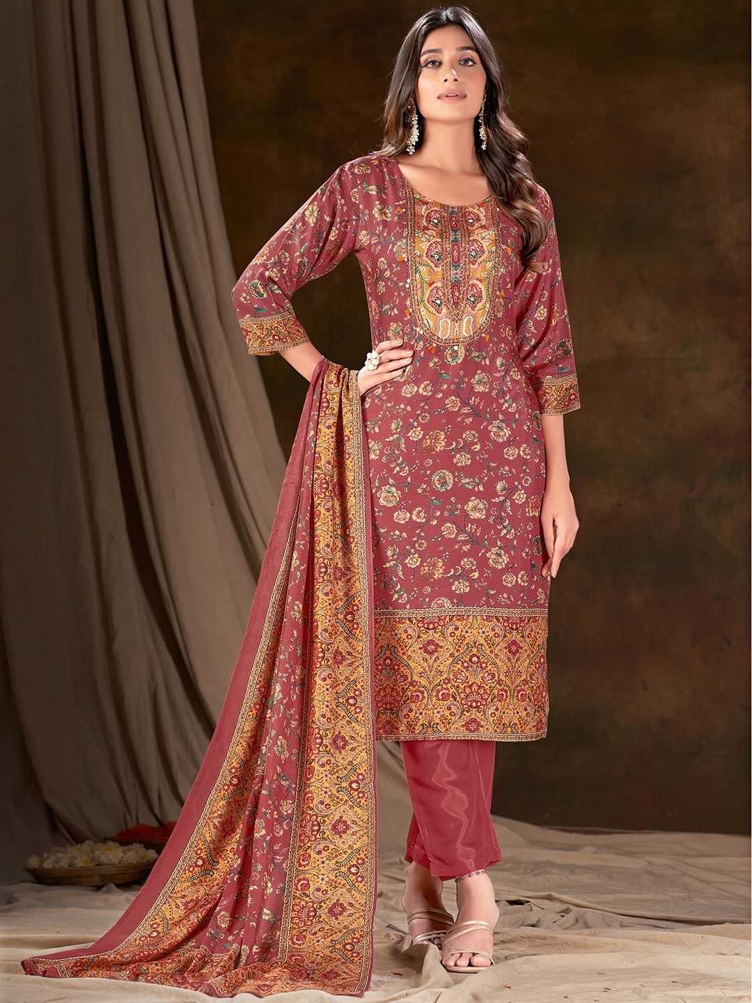 

Krimmple Women Floral Printed Regular Kurta with Trousers & With Dupatta, Burgundy