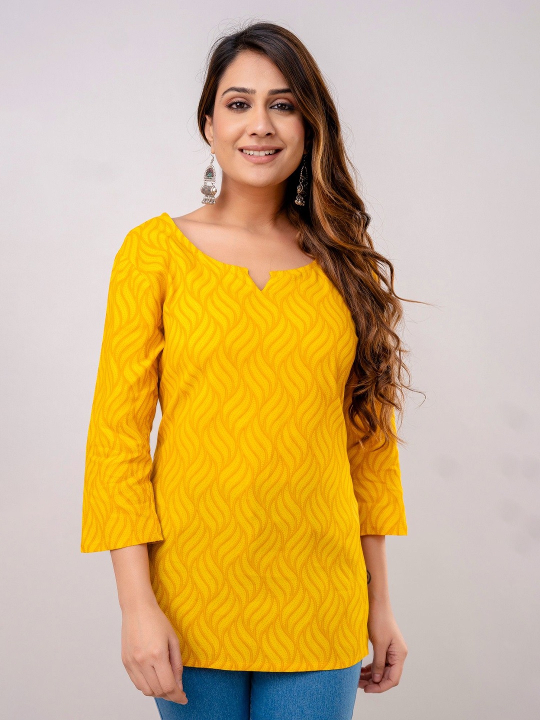 

Kairab Paisley Printed V-Neck Kurti, Yellow