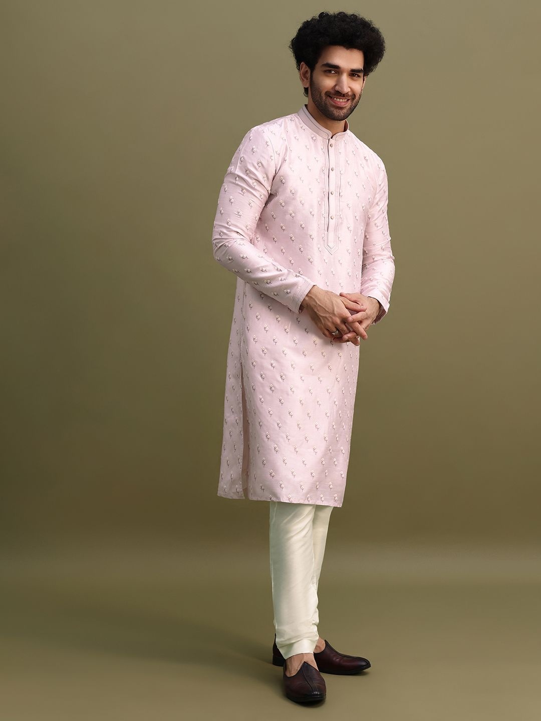 

KALKI Fashion Men Floral Embroidered Regular Thread Work Kurta with Churidar, Purple