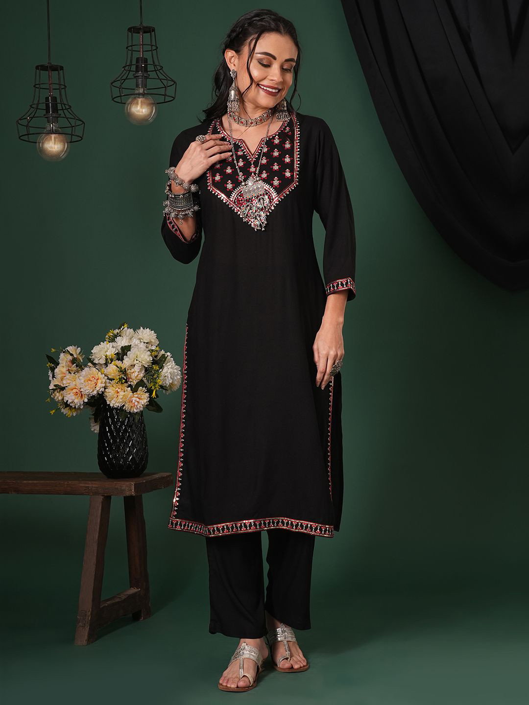 

Globus Sequinned Embroidered Yoke Calf Length Straight Kurta & Pants Ethnic Set, Black