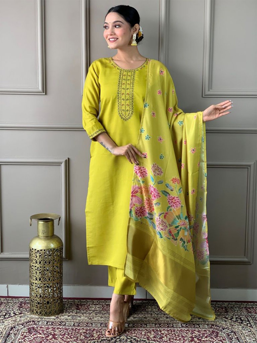 

SHREE KHODAL FASHION Women Floral Embroidered Kurta with Trousers & With Dupatta, Green
