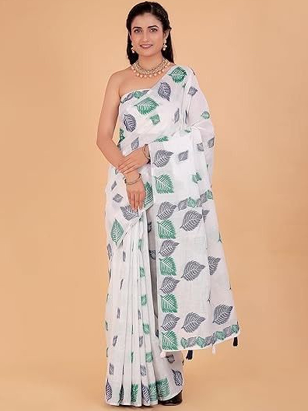 

NEGRONI Ethnic Motifs Printed Ready to Wear Saree, White