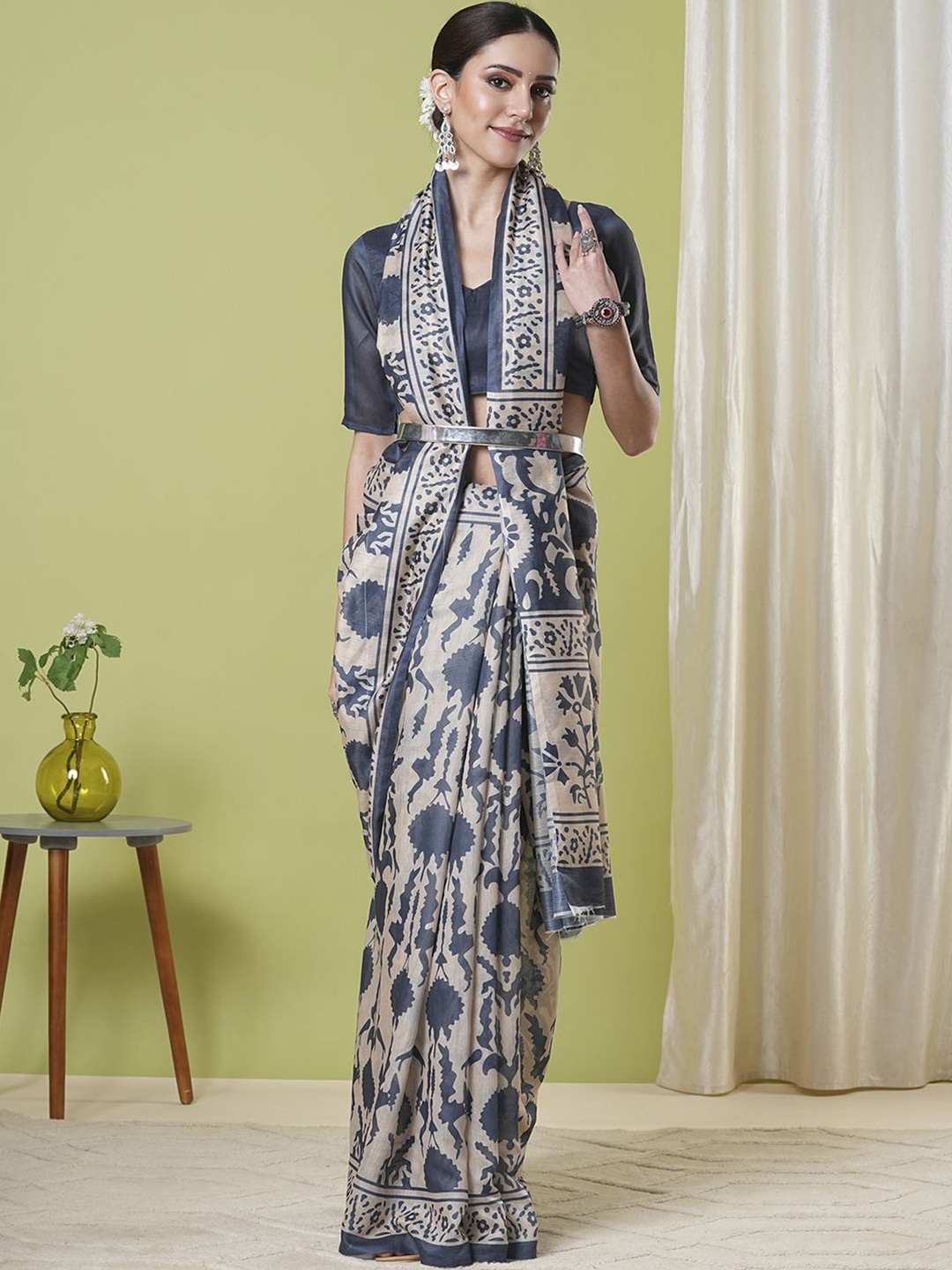 

KAYOMMI Abstract Banarasi Saree, Grey