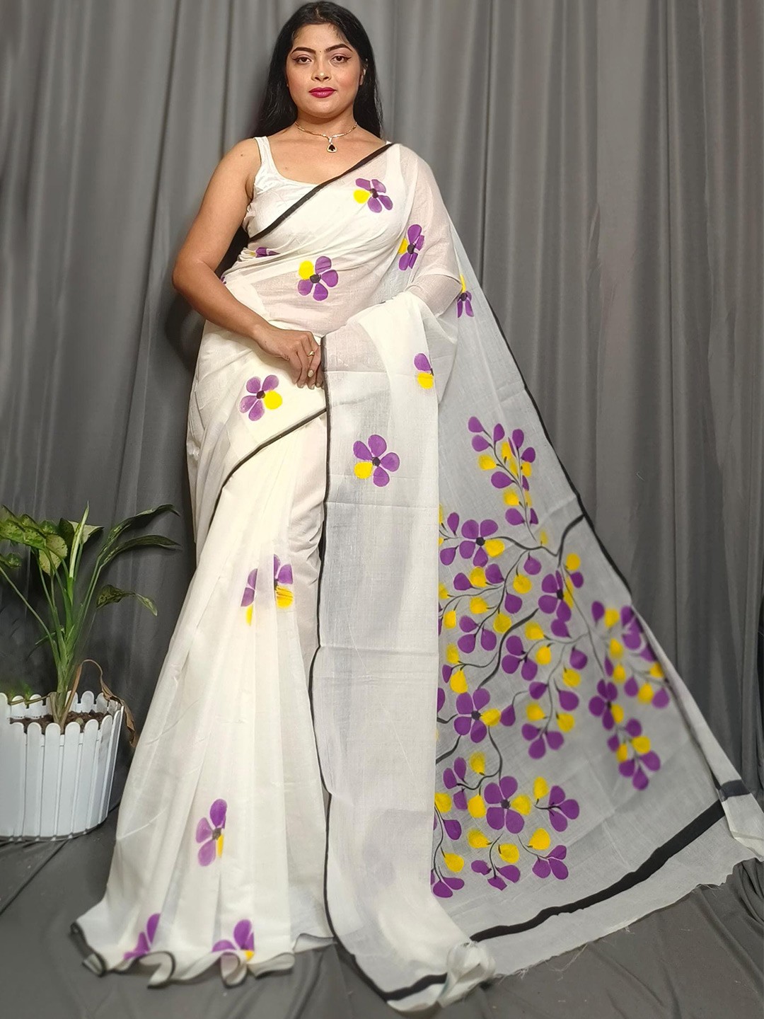 

Ruuprekha Floral Printed Pure Cotton Khadi Saree, Purple