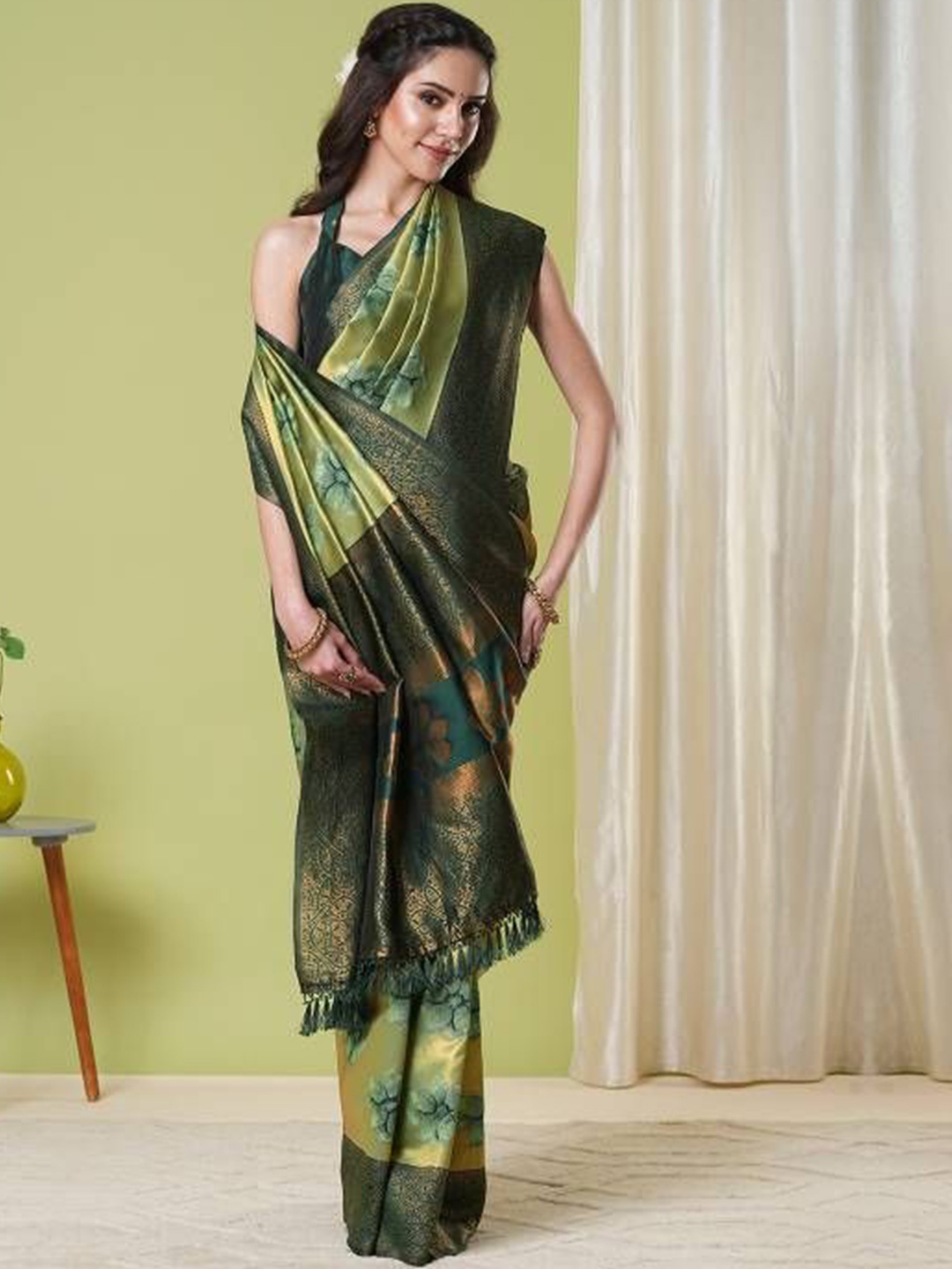 

KAYOMMI Woven Design Zari Banarasi Saree, Green