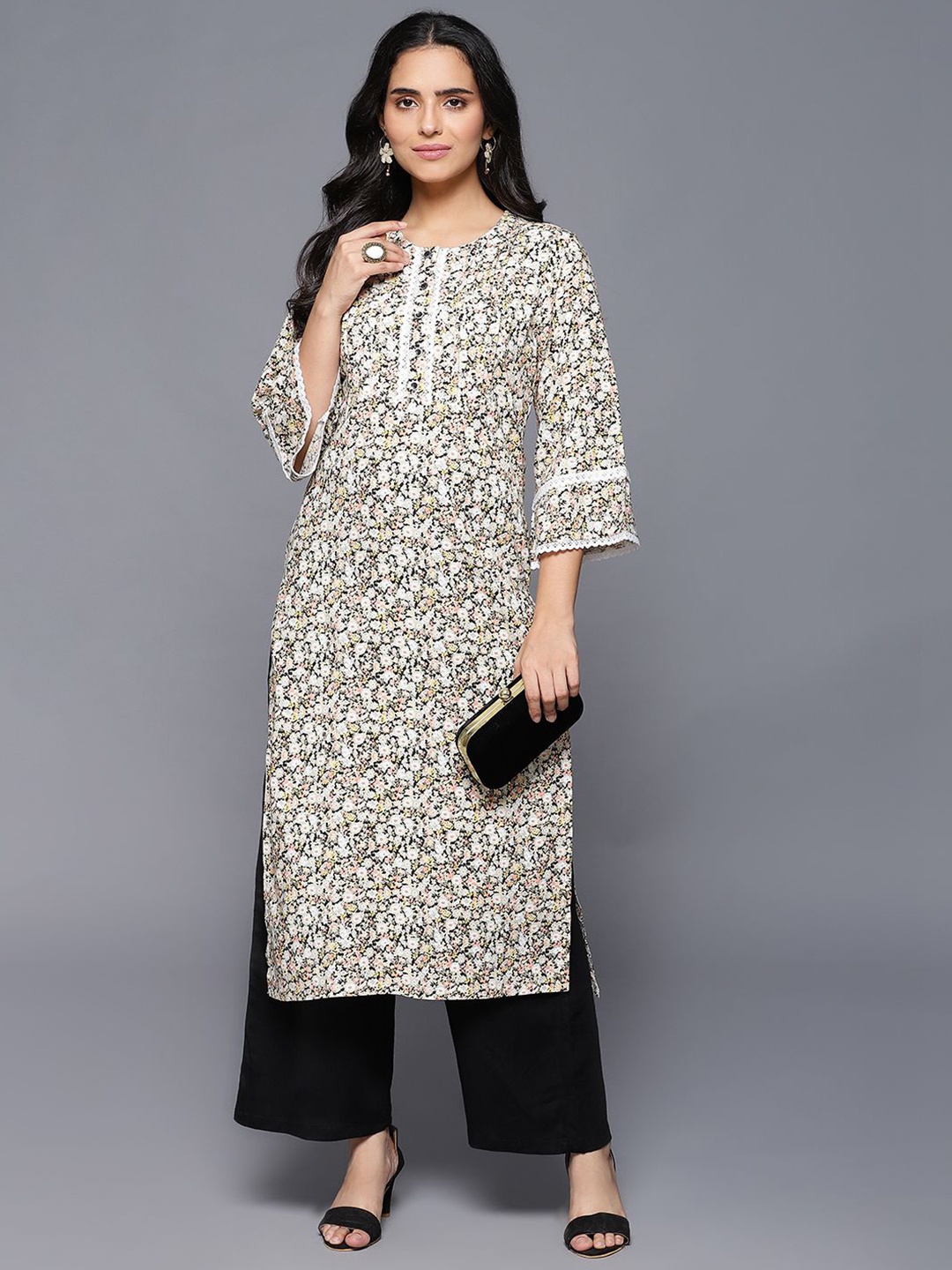 

VEGAL Women Floral Printed Kurta, Cream