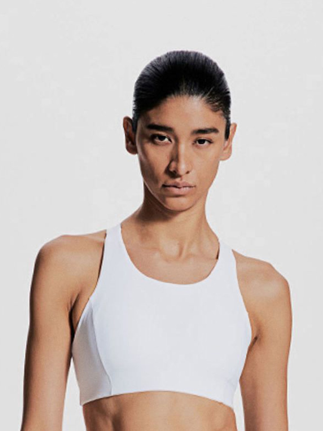 

H&M High Support Sports Bra In ShapeMove, White