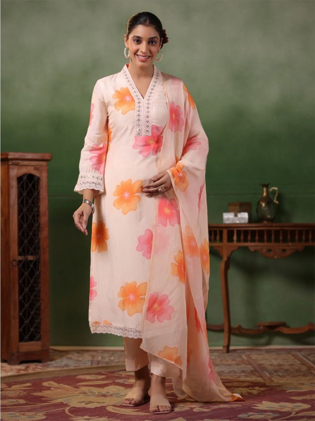 

SHREE KHODAL FASHION Floral Printed V Neck Kurta With Trousers & Dupatta, Orange