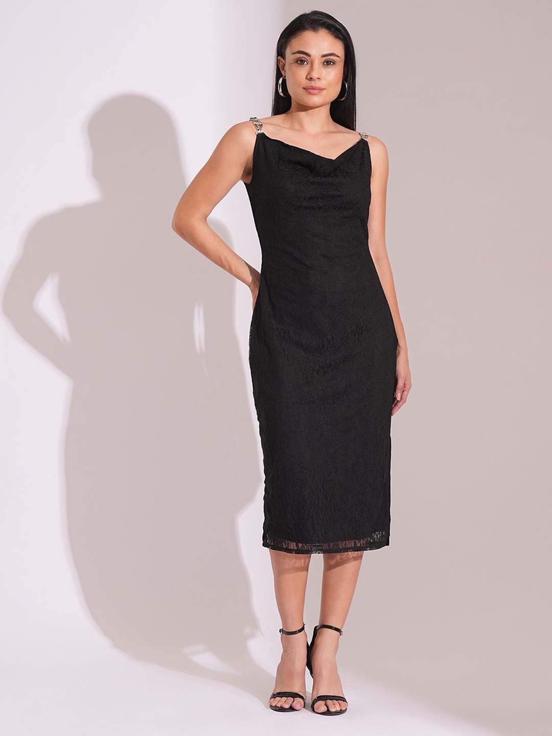 

Globus Cowl Neck Metal Shoulder Straps Side Slits Lace Bodycon Midi Party Dress, Black