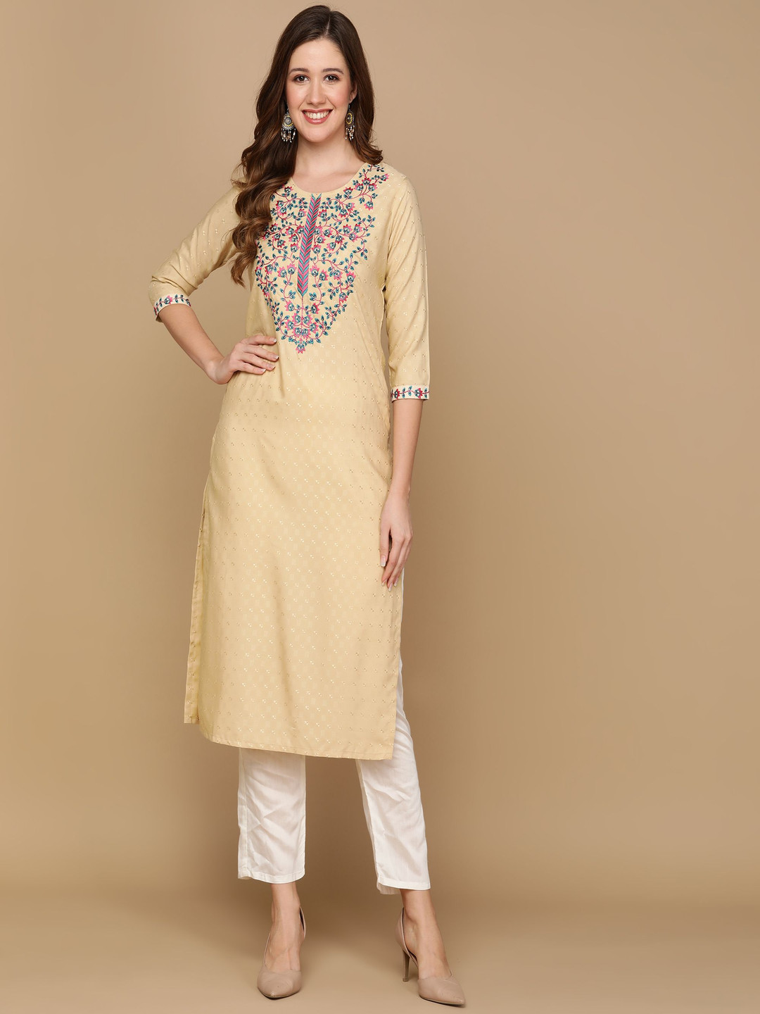 

GURRA Floral Thread Work Embroidered Round Neck Pure Cotton Straight Kurta, Beige
