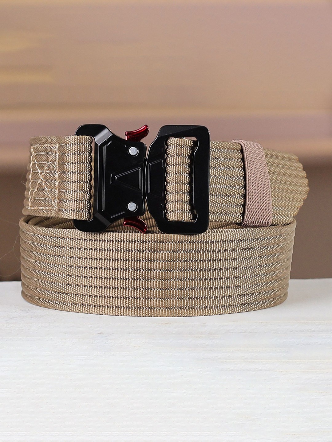 

Metronaut Men Textured Belt, Cream