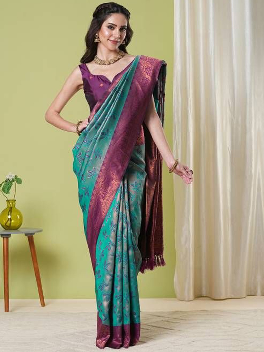 

KAYOMMI Woven Design Zari Banarasi Saree, Blue