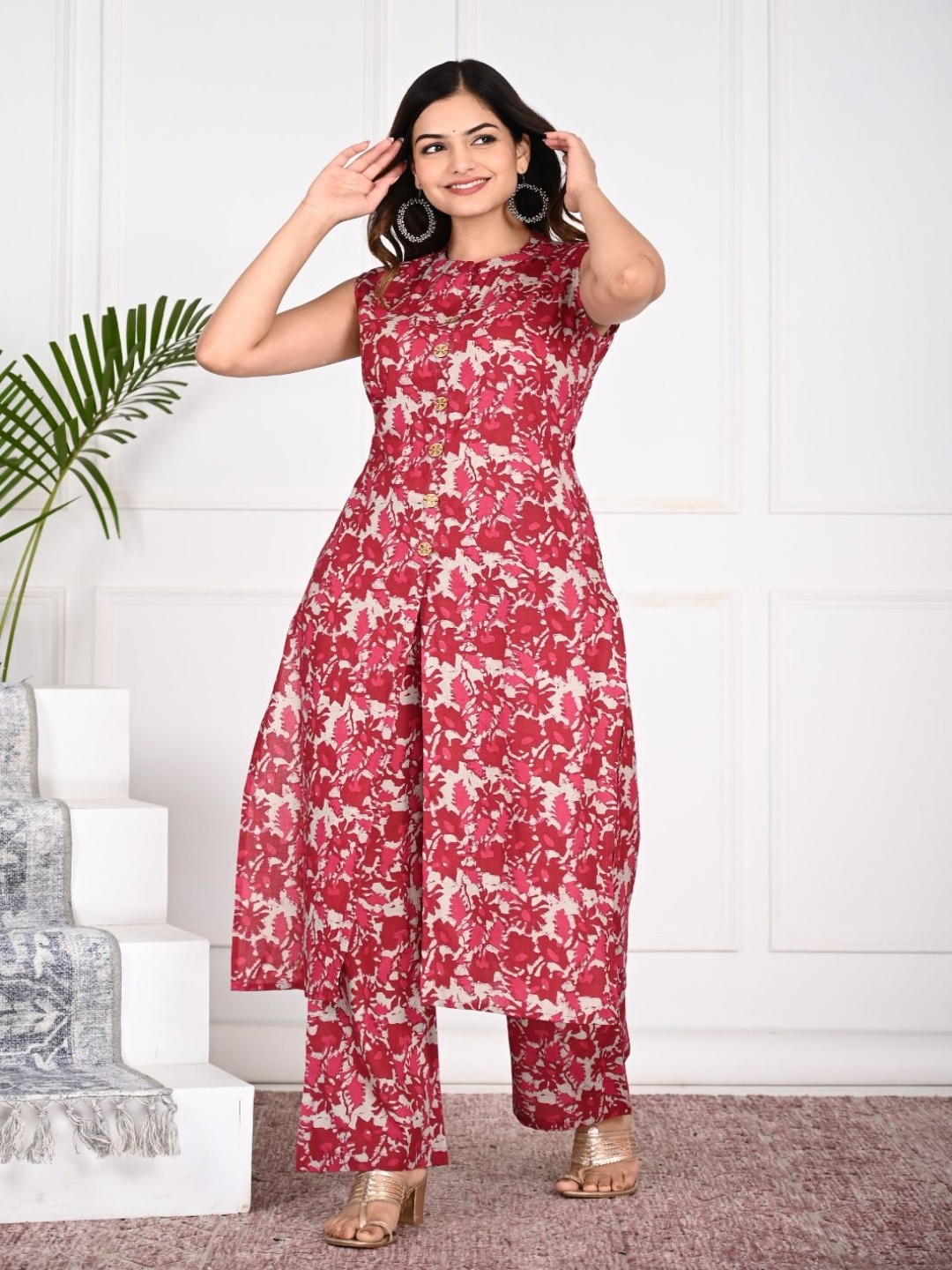 

Pristyle Women Floral Printed Regular Kurta with Palazzos, Pink