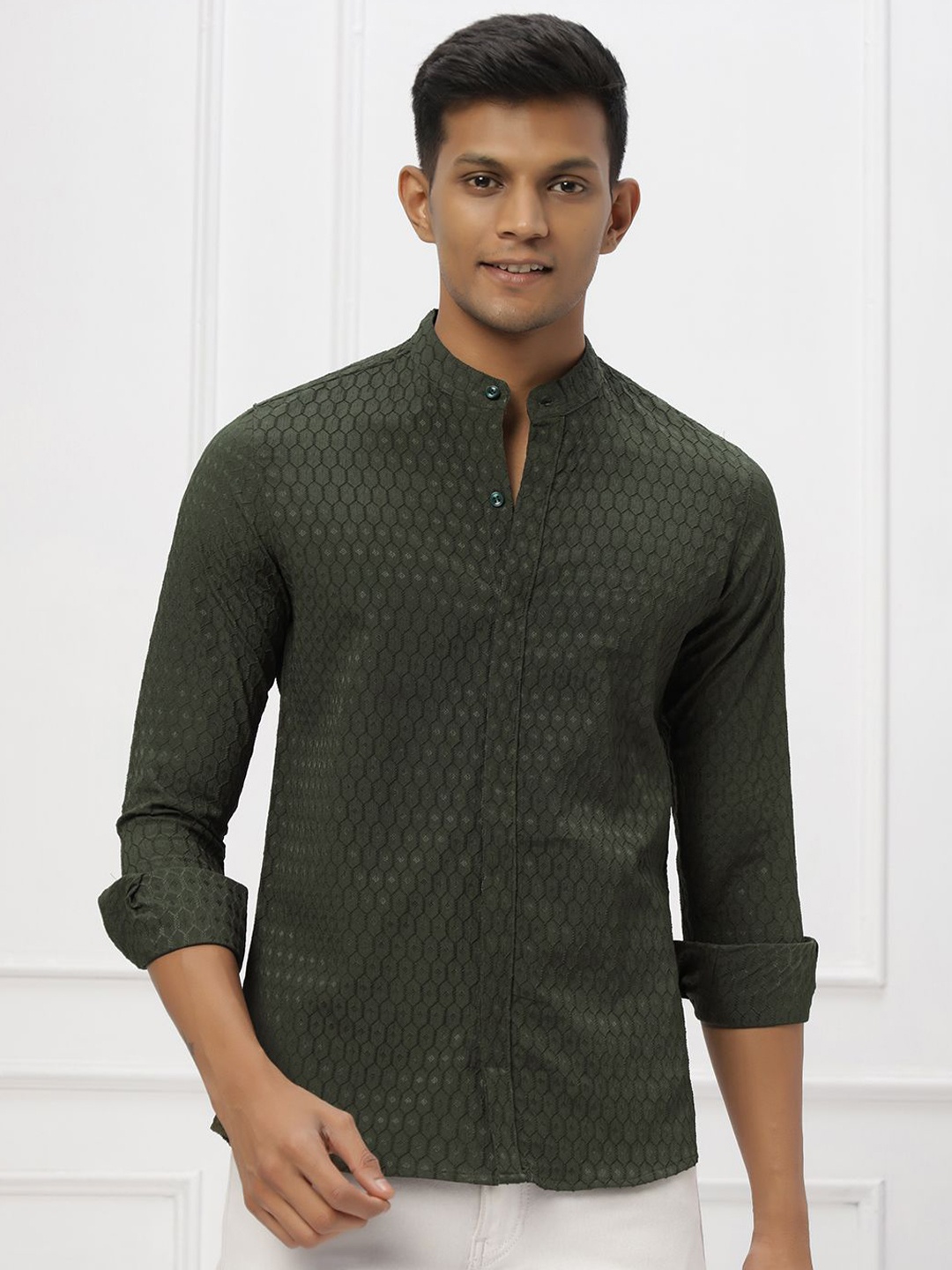 

N AND J Men Band Collar Geometric Printed Casual Shirt, Green
