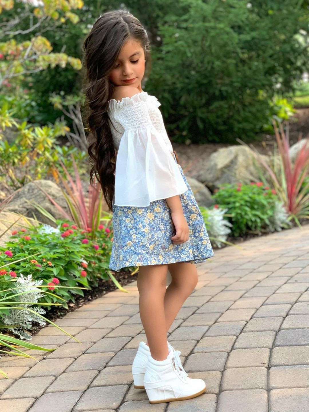 

YK Girls Off Shoulder Puffed Sleeves Top With Skirt, White