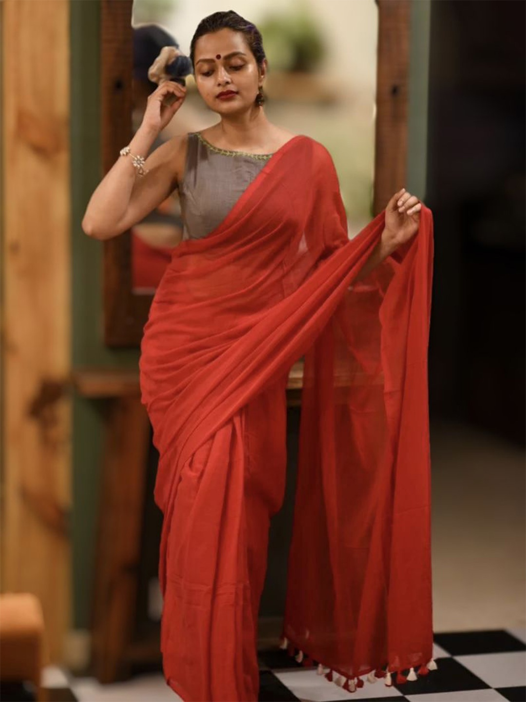 

Ruuprekha Pure Cotton Khadi Saree, Red