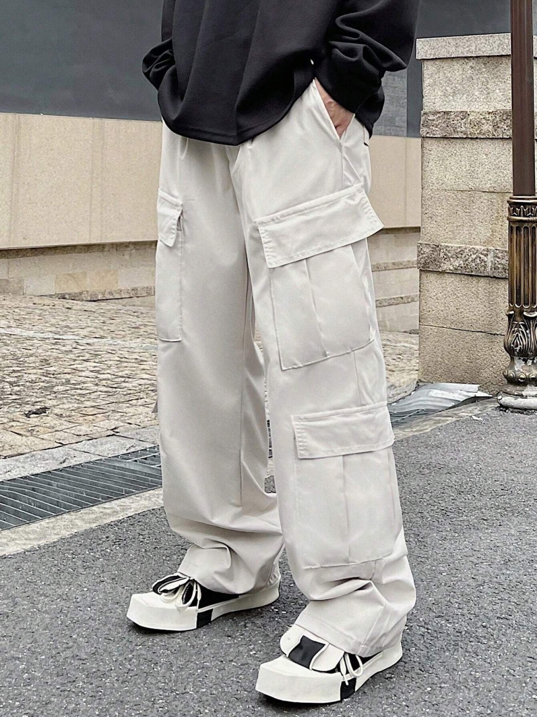 

URBAN INDY Cotton Cargos Trousers, Cream