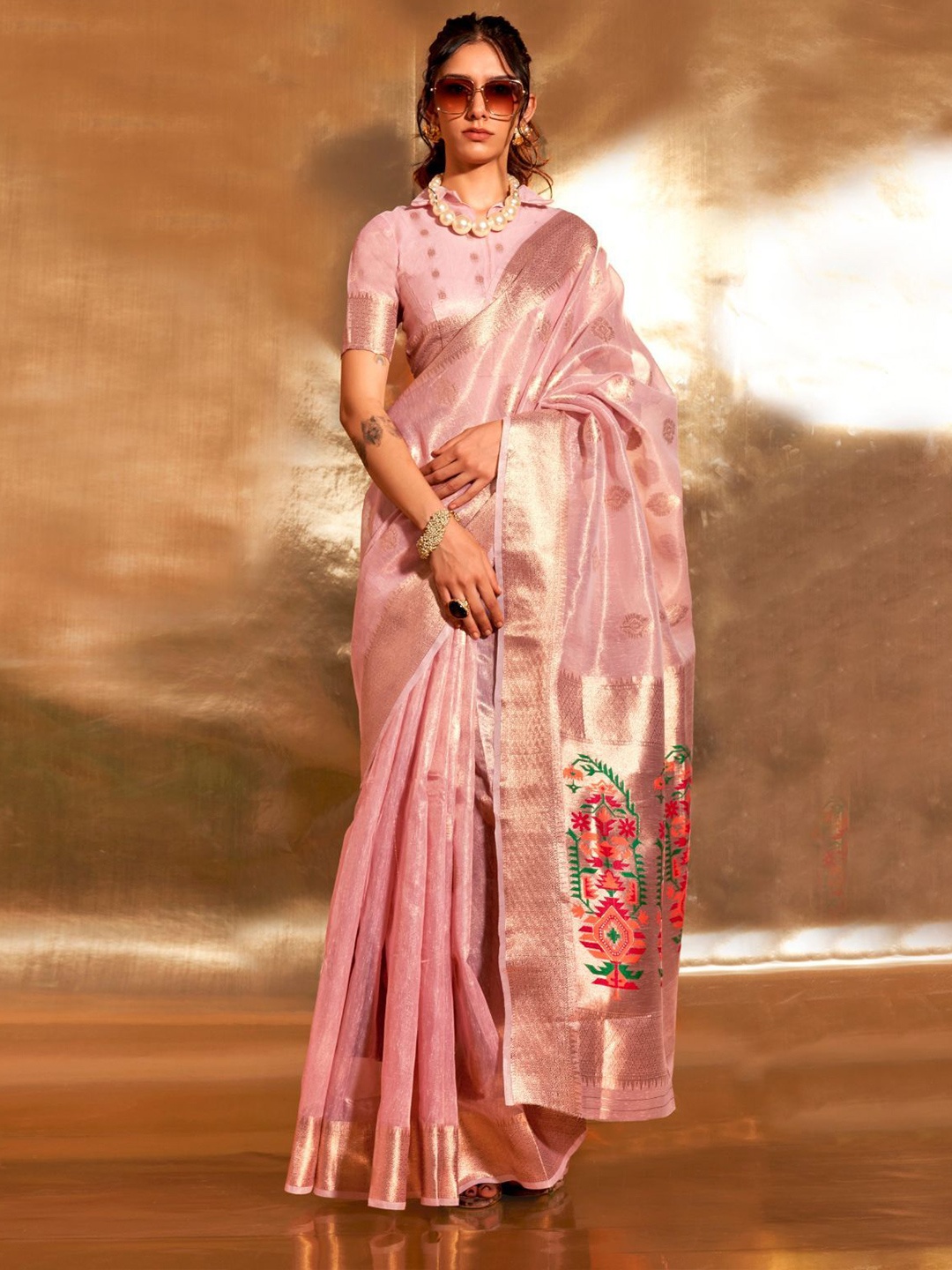 

ODETTE Ethnic Motifs Zari Tissue Saree, Pink