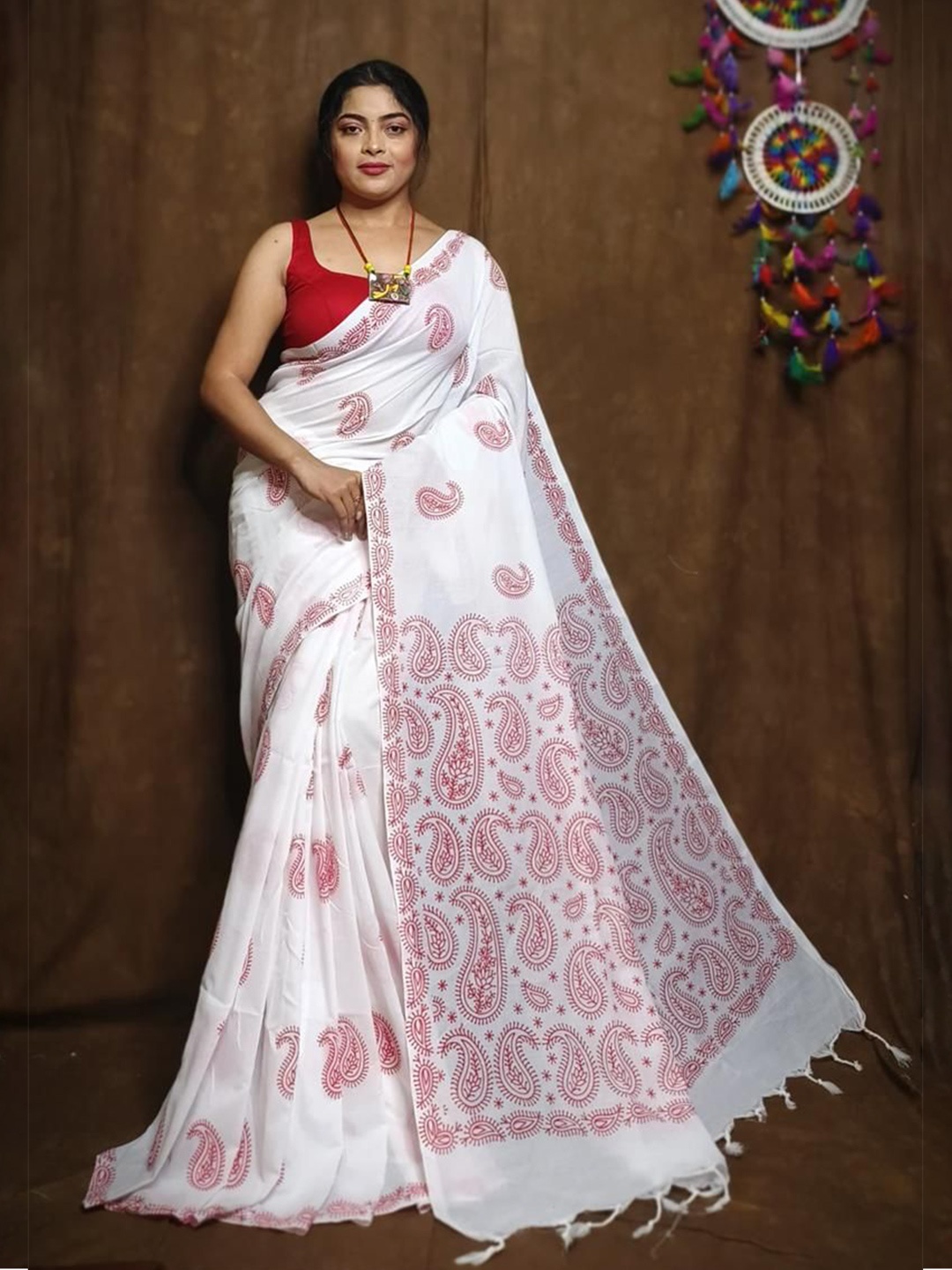 

Ruuprekha Paisley Pure Cotton Khadi Saree, White