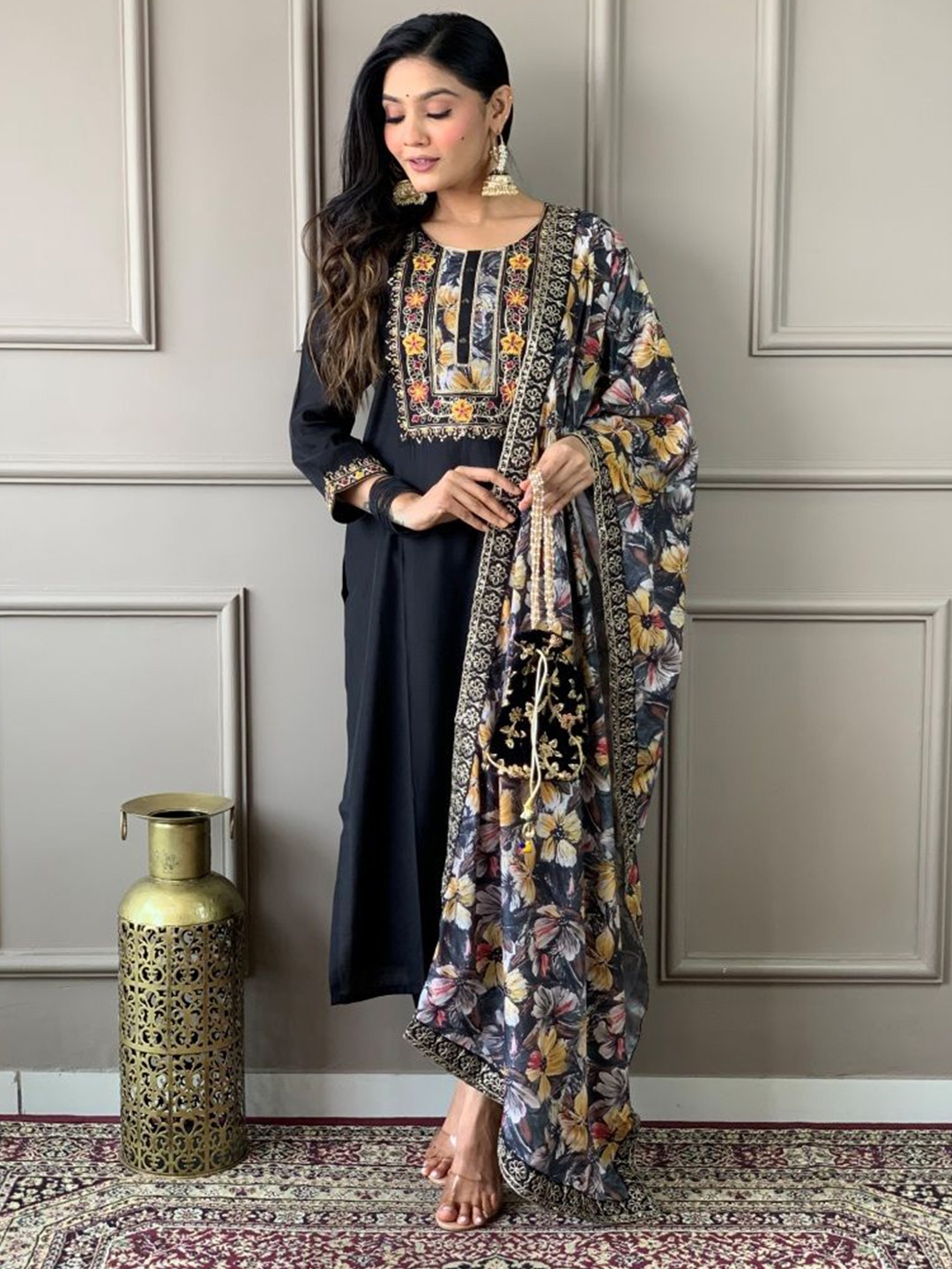 

SHREE KHODAL FASHION Women Floral Embroidered Kurta with Trousers & With Dupatta, Black