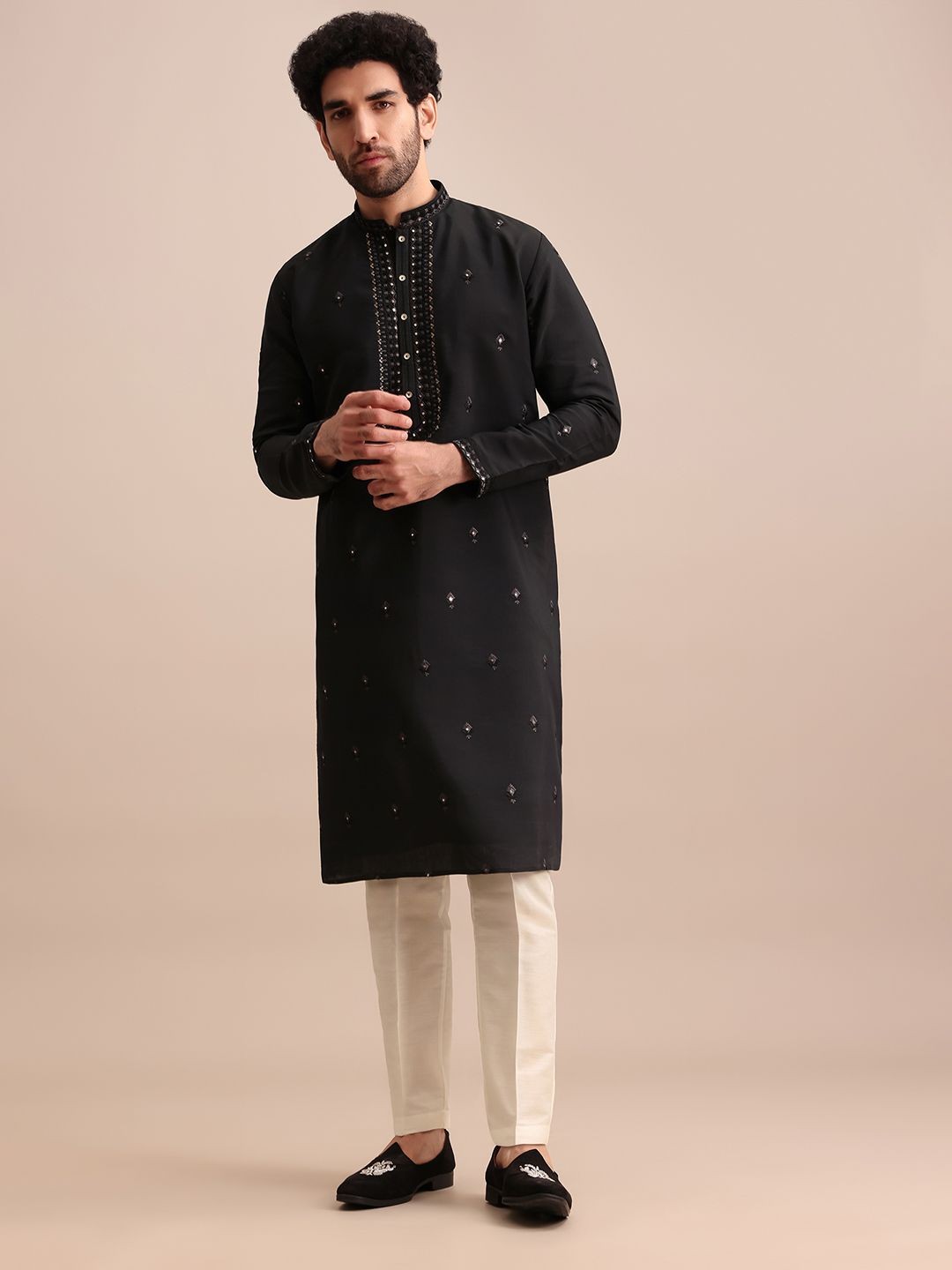 

KALKI Fashion Men Floral Embroidered Regular Thread Work Kurta with Trousers, Black