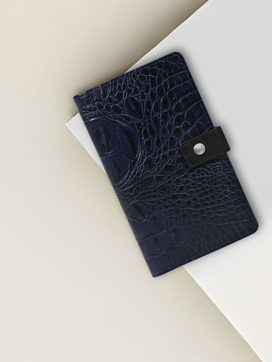 

Hidesign Men Abstract Textured Leather Two Fold Wallet, Navy blue
