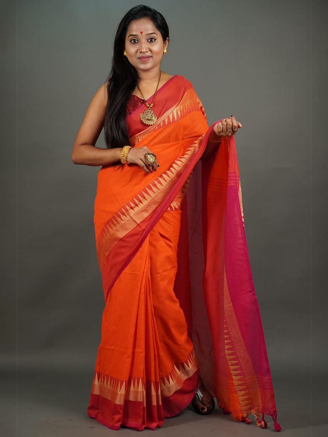 

Ruuprekha Zari Pure Cotton Khadi Saree, Orange