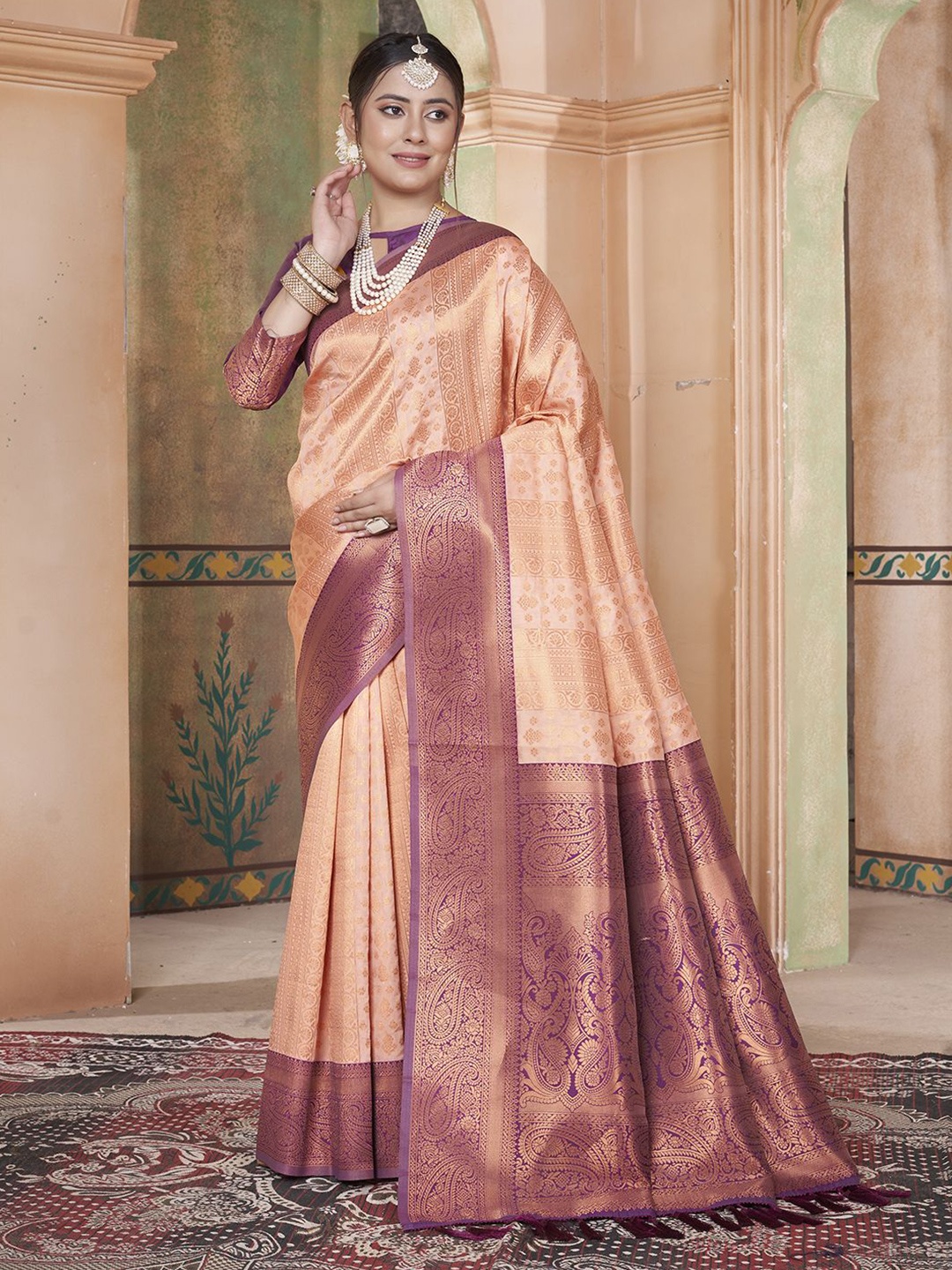 

Mitera Woven Design Zari Kanjeevaram Saree, Peach