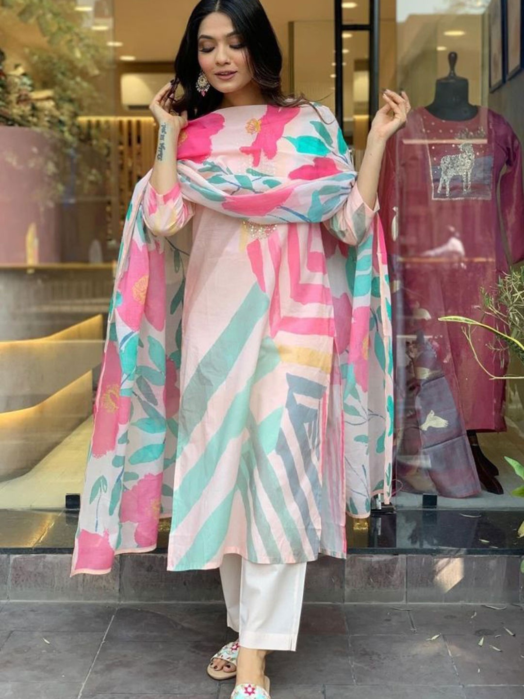 

SHREE KHODAL FASHION Women Embroidered Round Neck Kurta With Trousers & Dupatta, White