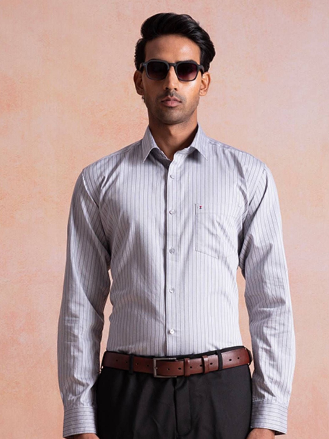 

Sero Men Smart Slim Fit Spread Collar Vertical Striped Cotton Casual Shirt, Grey