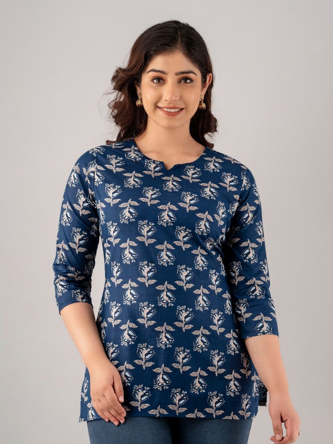 

GUNDIA FASHION Women Floral Printed Kurti, Blue