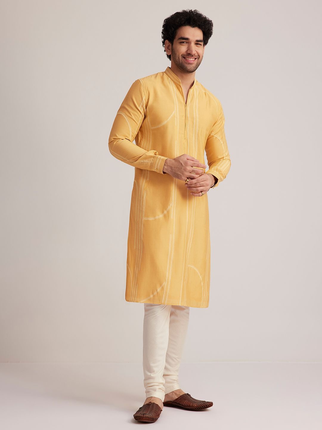 

KALKI Fashion Men Printed Regular Kurta with Pyjamas, Yellow