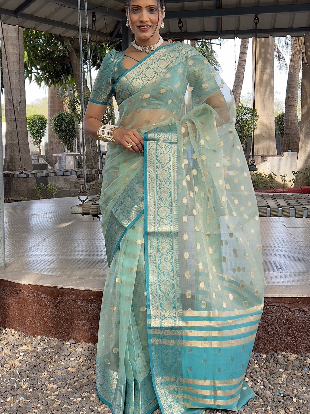 

APNISHA Ethnic Motifs Zari Organza Saree, Teal